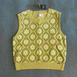 Hollister sweater vest